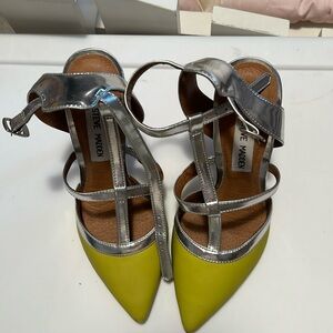 Steve Madden pumps.